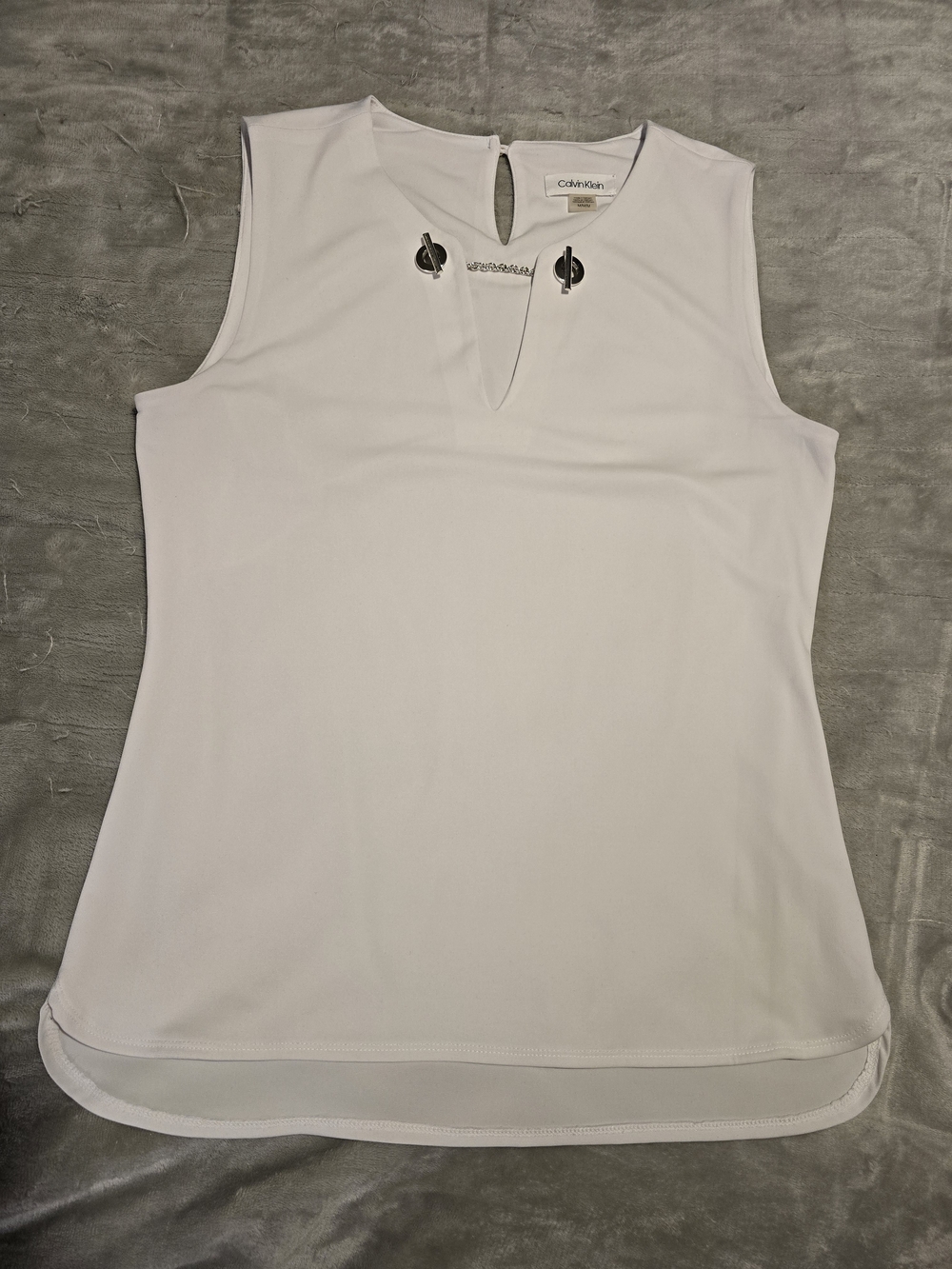 Calvin Klein Hardware V-Neck Sleeveless Blouse Shell - White M